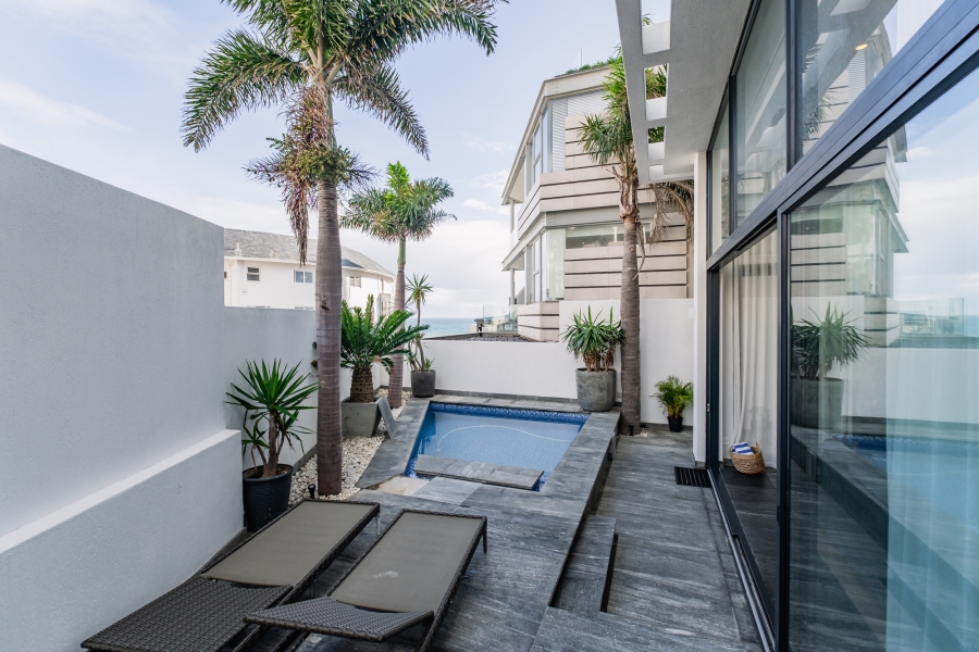3 Bedroom Property for Sale in Bantry Bay Western Cape